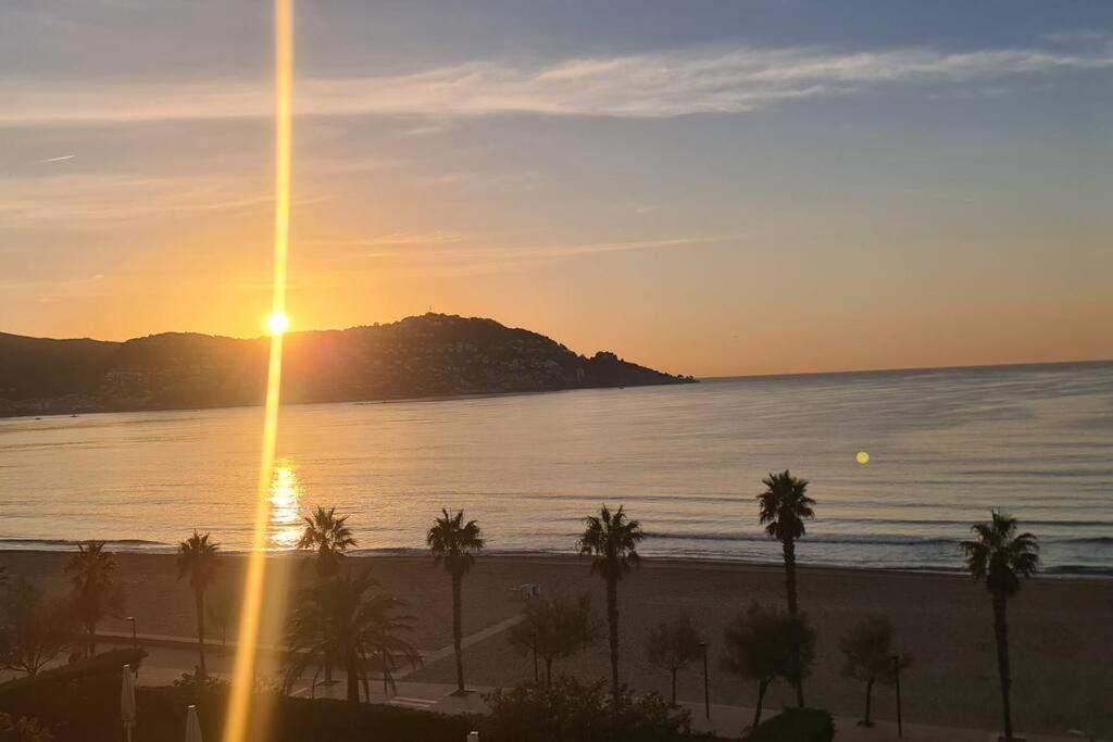Sunsetmare Vacational Apartment Roses Zewnętrze zdjęcie