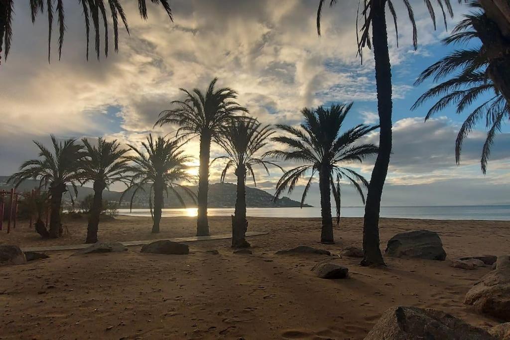 Sunsetmare Vacational Apartment Roses Zewnętrze zdjęcie