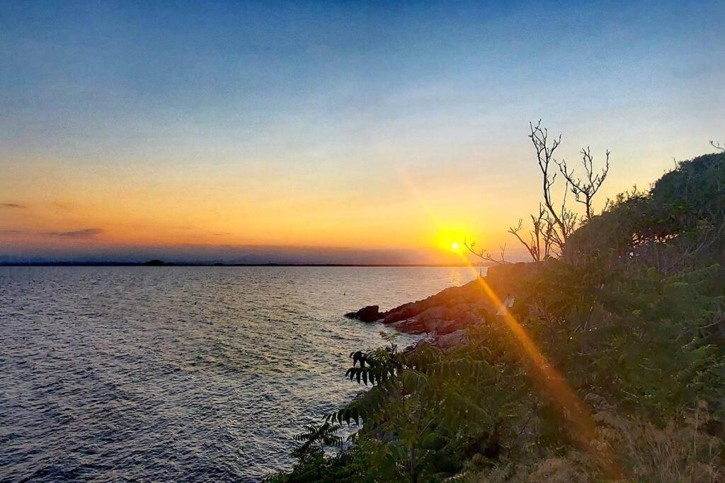 Sunsetmare Vacational Apartment Roses Zewnętrze zdjęcie
