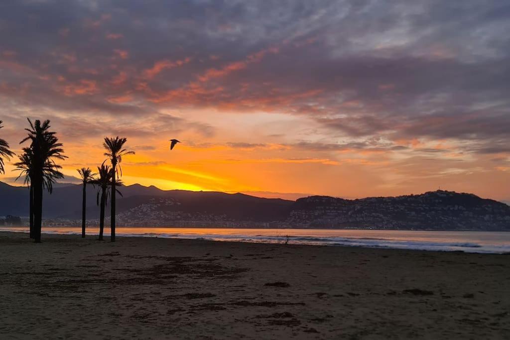 Sunsetmare Vacational Apartment Roses Zewnętrze zdjęcie